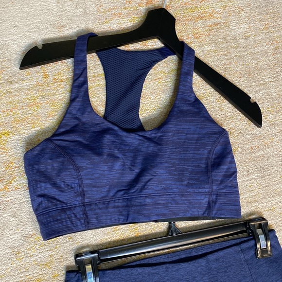 Outdoor Voices Workout Bundle Size Small EUC - Picture 4 of 5